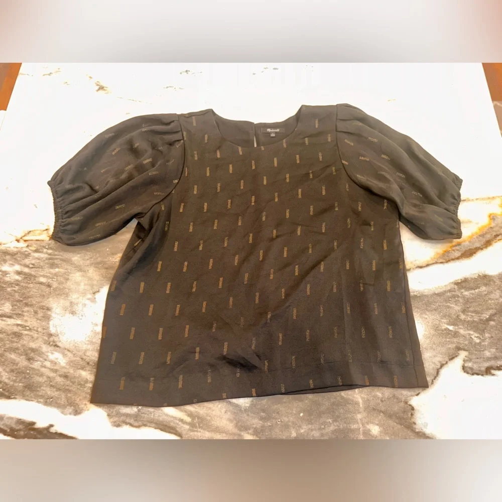 Madewell Size Large Women’s Black Puff Sleeve Gold Metallic‎ Accents Blouse